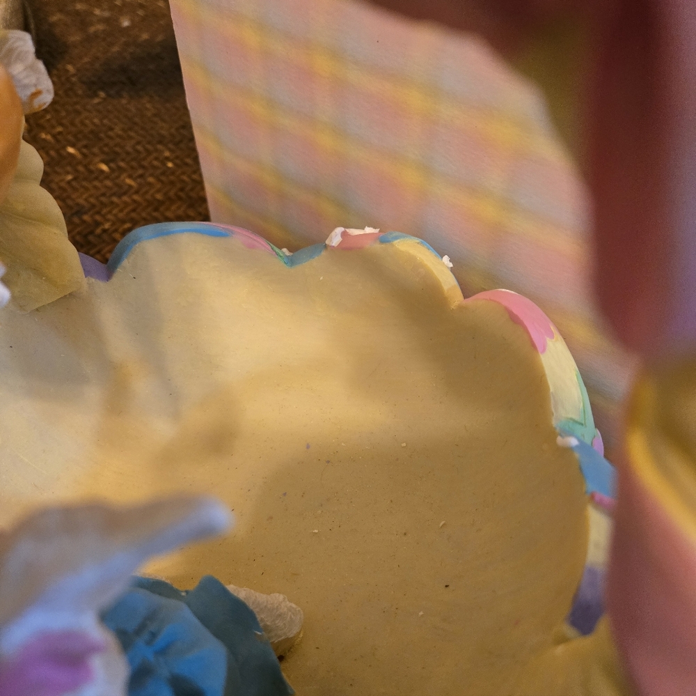 Colorful Easter Candy Basket Decor - Picture 5 of 11
